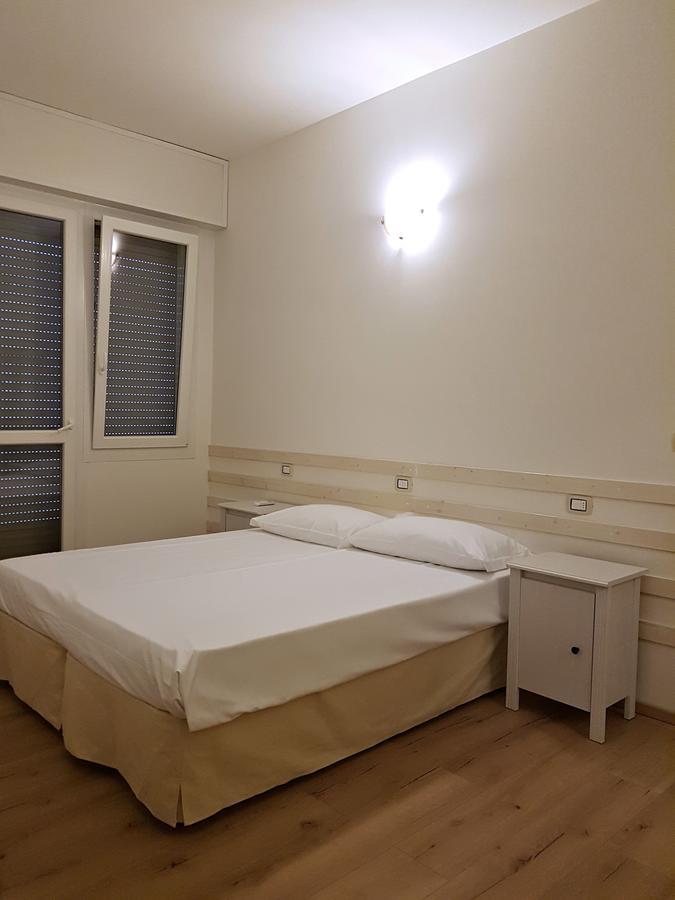 La Camera Bologna-Stazione Affittaly Rooms Zewnętrze zdjęcie