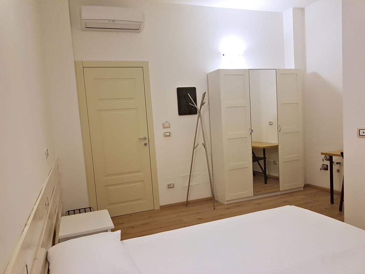 La Camera Bologna-Stazione Affittaly Rooms Zewnętrze zdjęcie